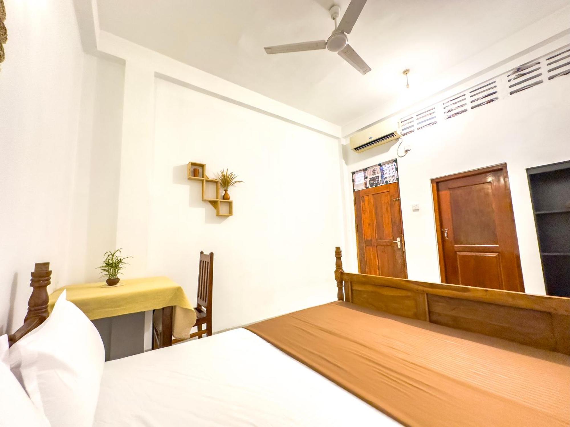 One Minute Mirissa Hostel Δωμάτιο φωτογραφία